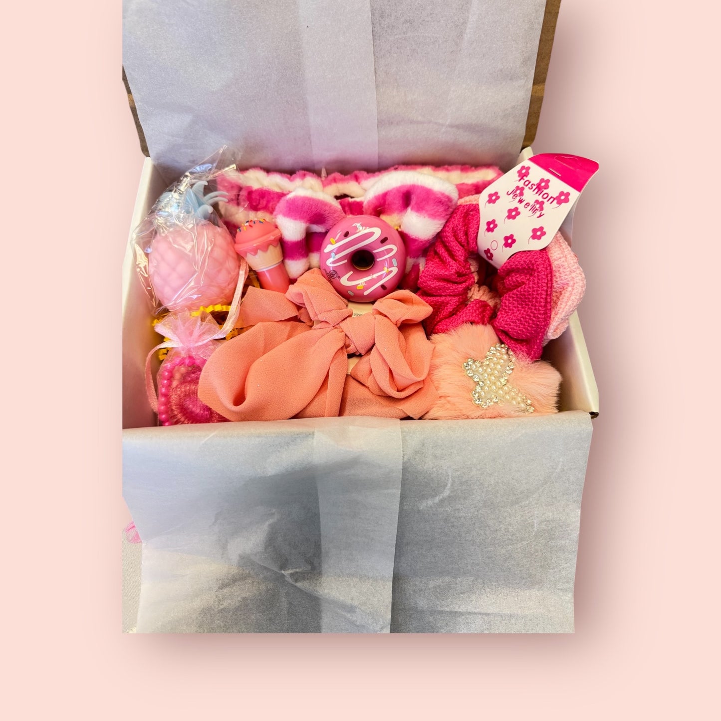 ๐ Pink Teen Aesthetic Gift Box โ Cute & Girly Accessories Set for girls teen and everyone in-between๐